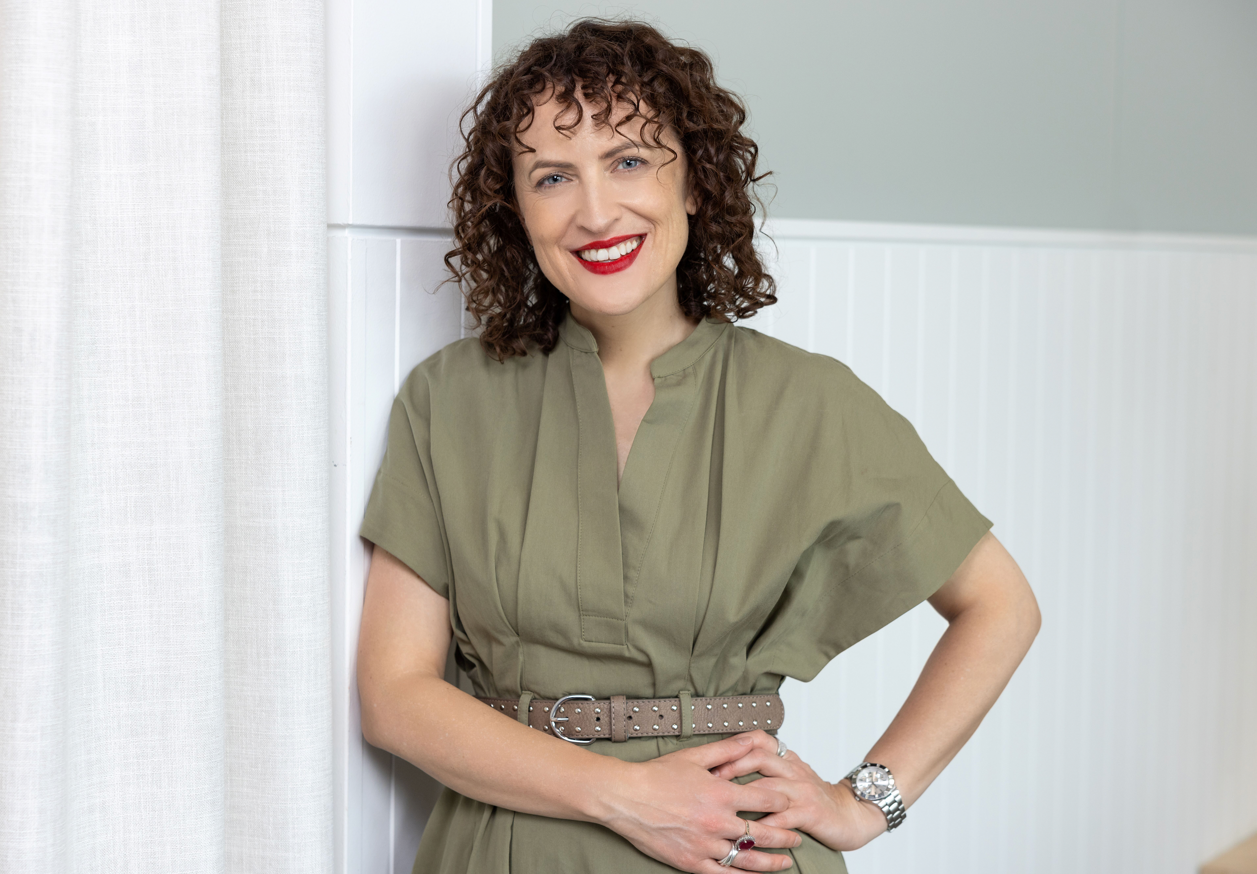 From People Pleaser to Empowered Woman: Reclaiming Your Time and Energy
